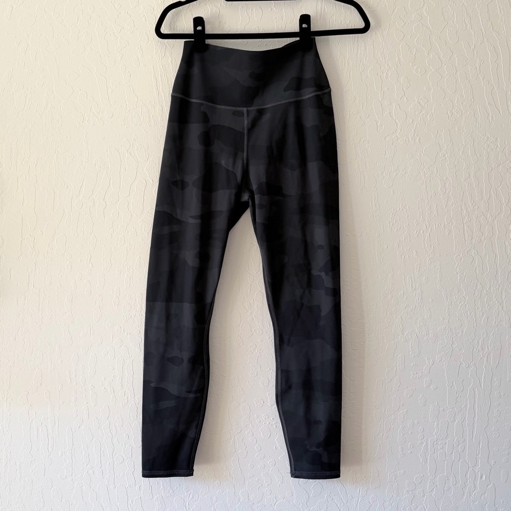 ALO High-Waist Vapor Black Camouflage Leggings